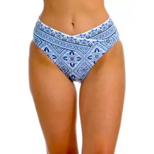 LaBlanca
Capri Blue Printed Swim Bottoms, with tags on. Size 10